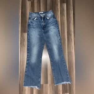 Women’s Zara High Rise Jeans - Size 8
